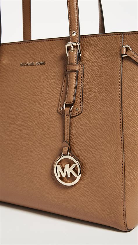 michael kors voyager brown